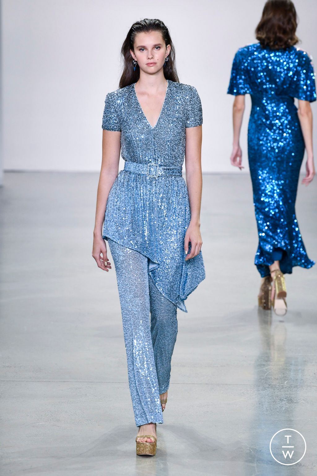 Fashion Week New York Spring/Summer 2023 look 34 from the Badgley Mischka collection womenswear