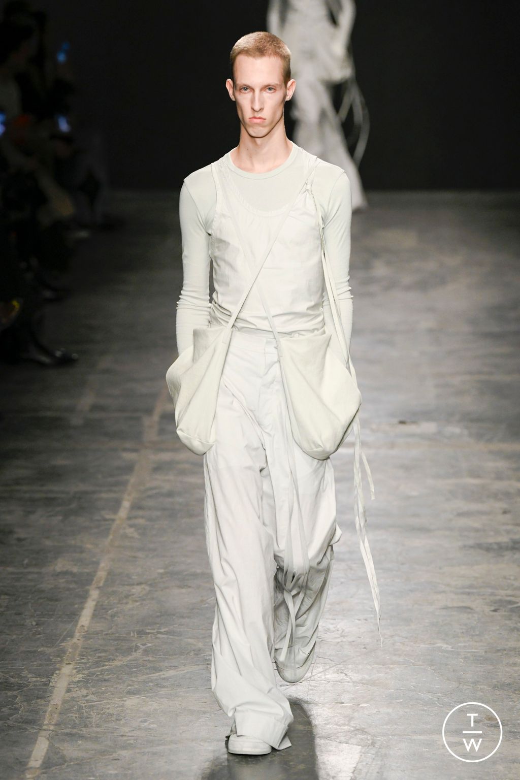 Fashion Week Paris Spring/Summer 2023 look 35 from the Ann Demeulemeester collection womenswear