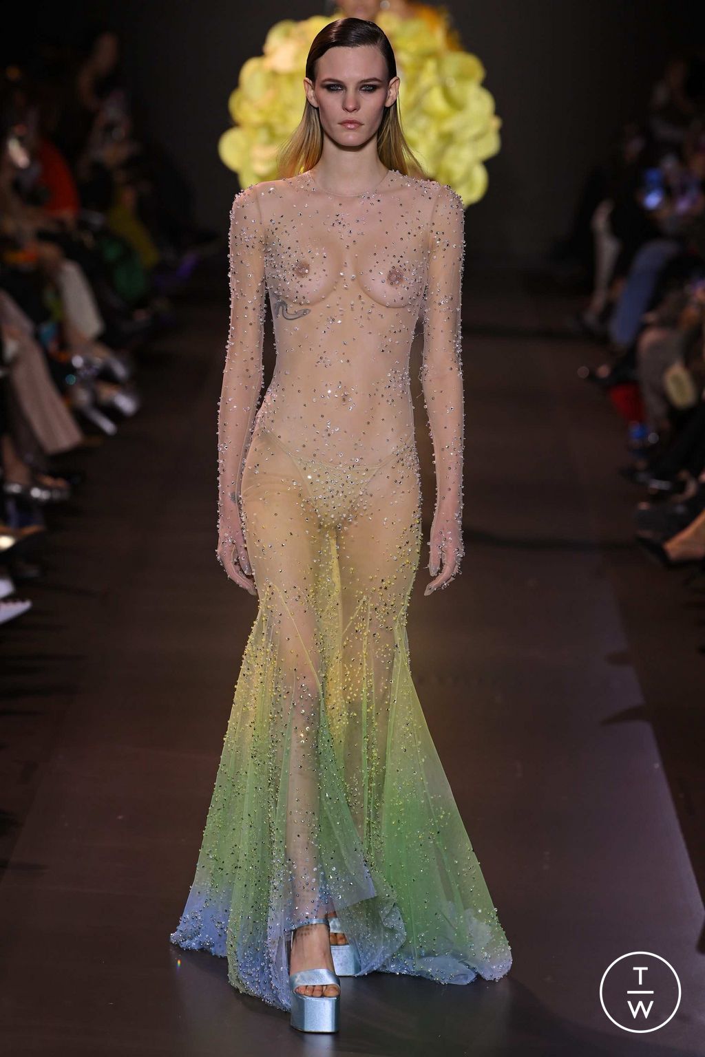 Fashion Week Paris Spring/Summer 2023 look 37 de la collection Georges Hobeika couture