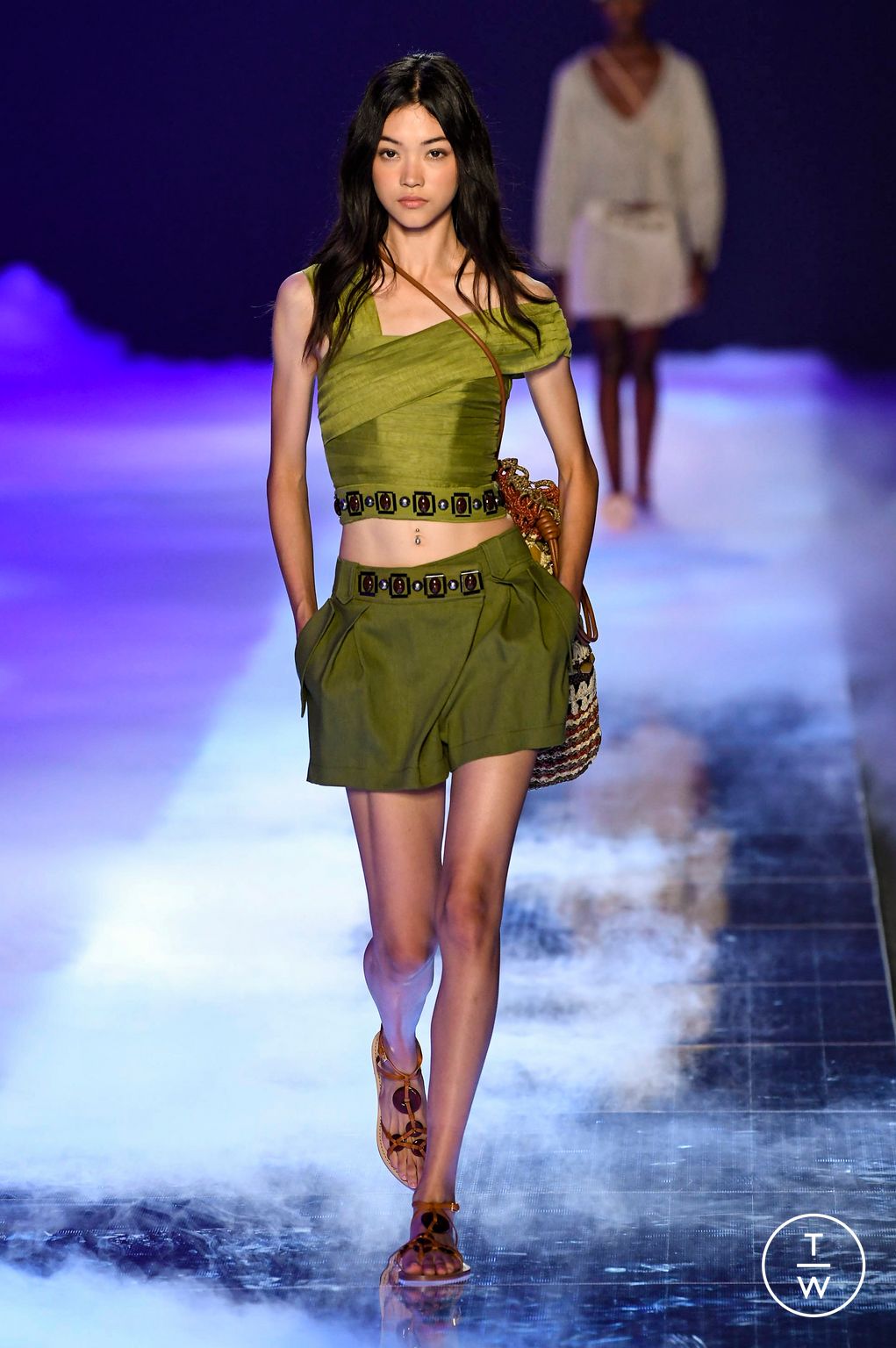 Fashion Week Milan Spring/Summer 2023 look 17 de la collection Alberta Ferretti womenswear