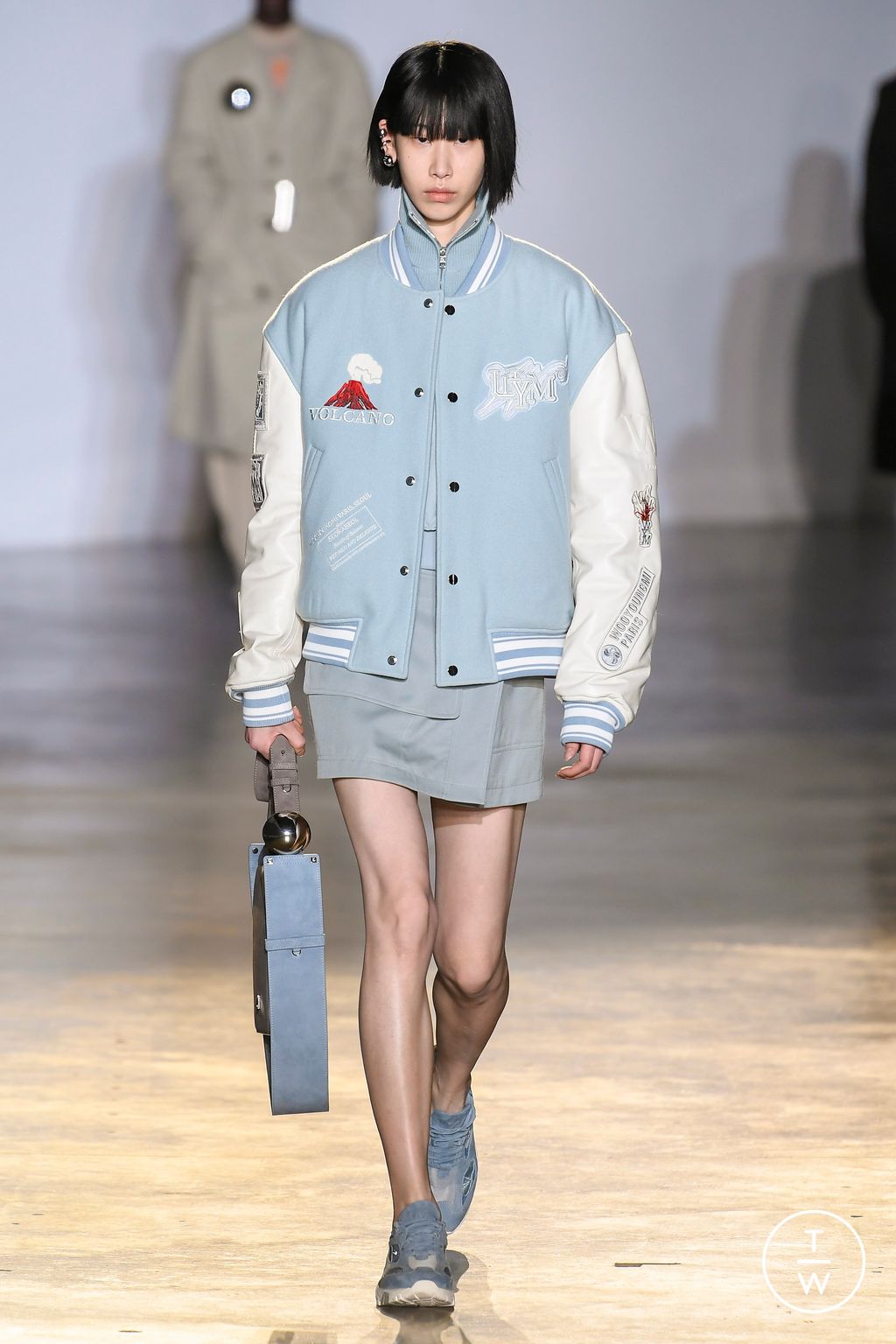 Fashion Week Paris Fall/Winter 2023 look 16 de la collection Wooyoungmi menswear