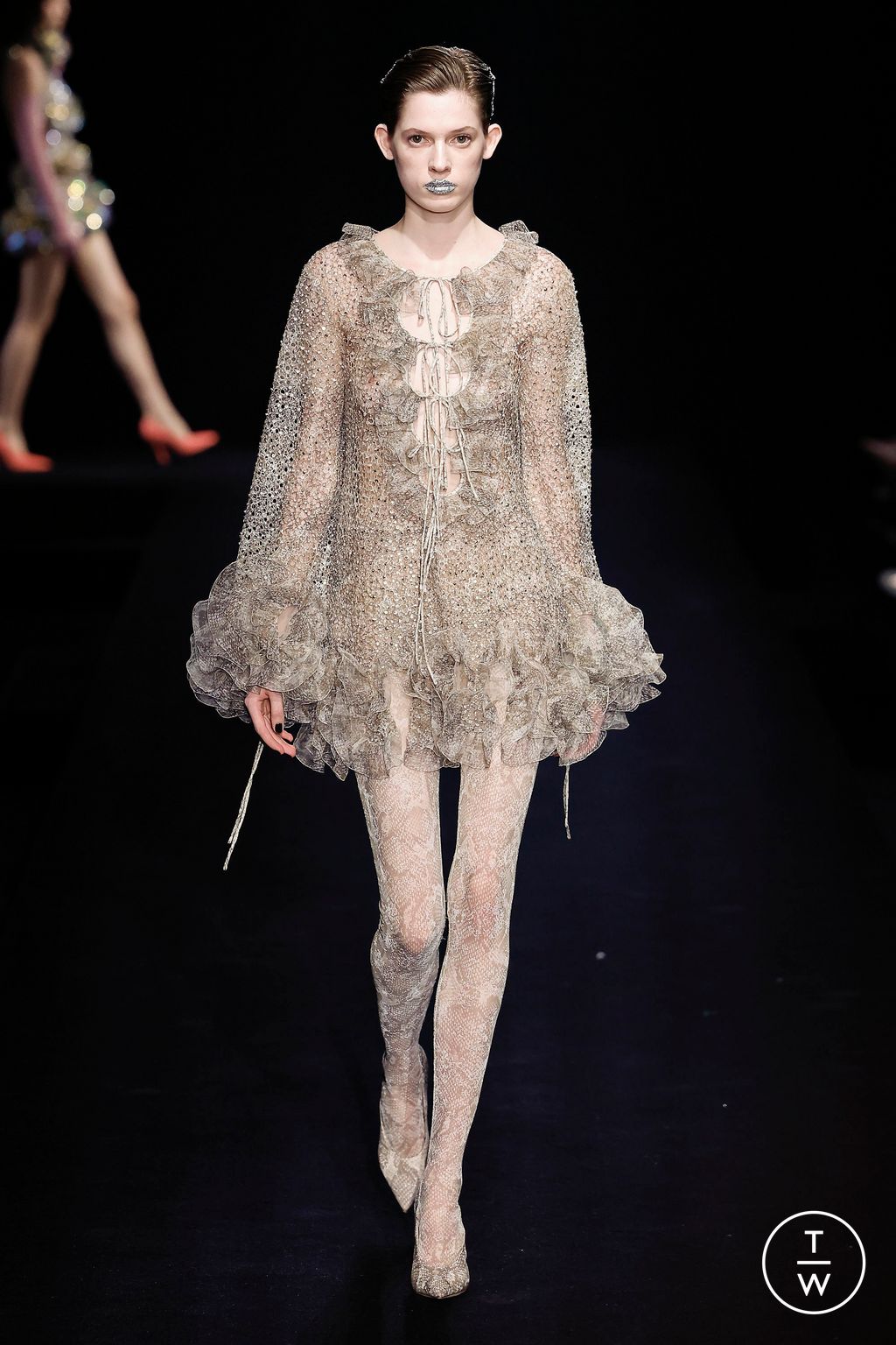 Fashion Week Paris Spring/Summer 2023 look 8 from the Valentino collection couture
