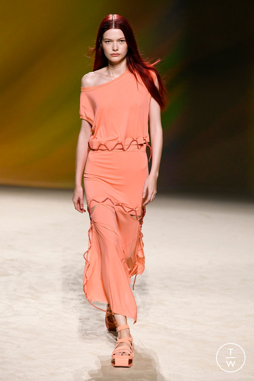 Fashion Week Paris Spring/Summer 2023 look 29 from the Hermès collection womenswear