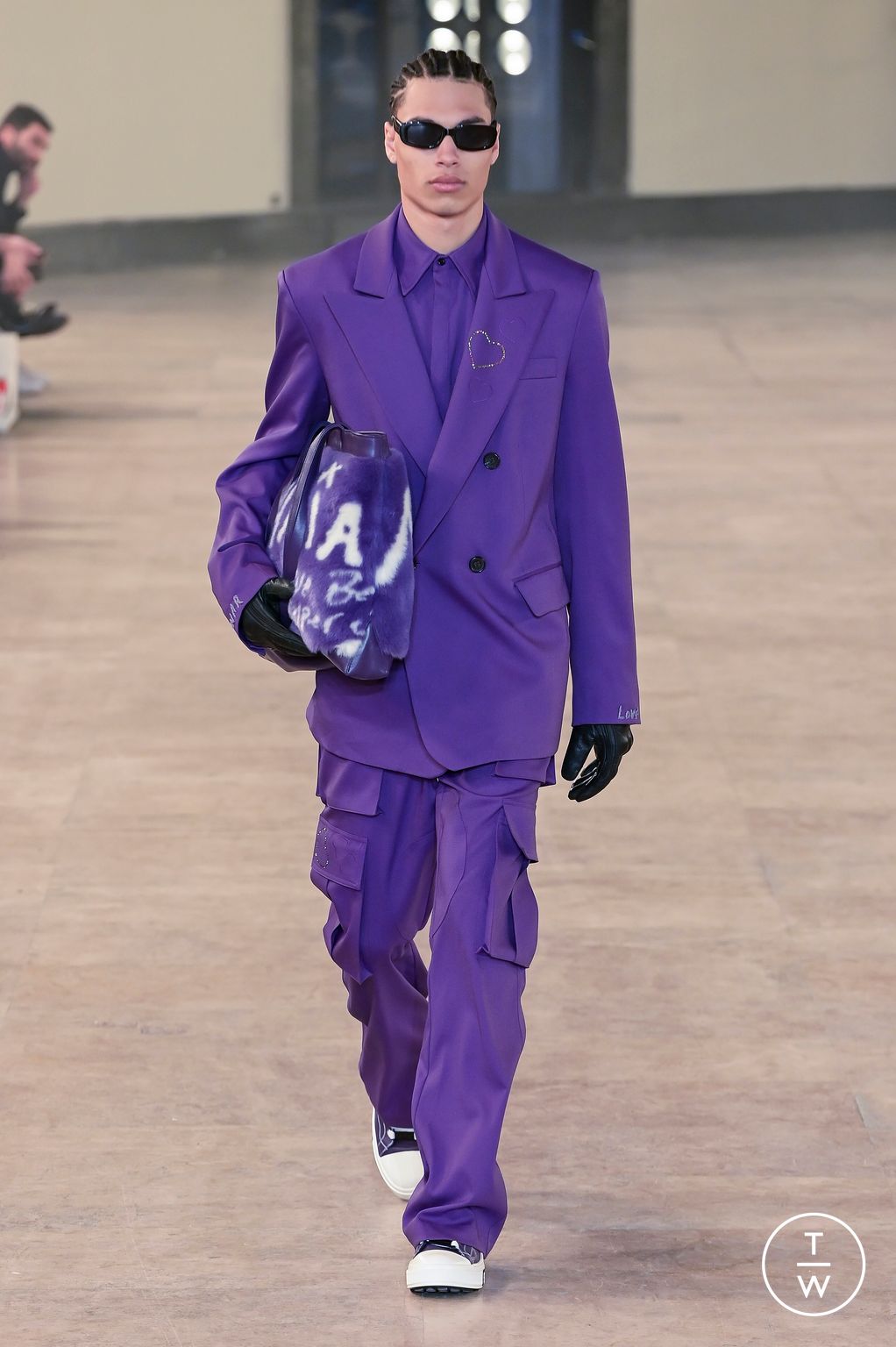 Fashion Week Paris Fall/Winter 2023 look 29 from the Nahmias collection menswear