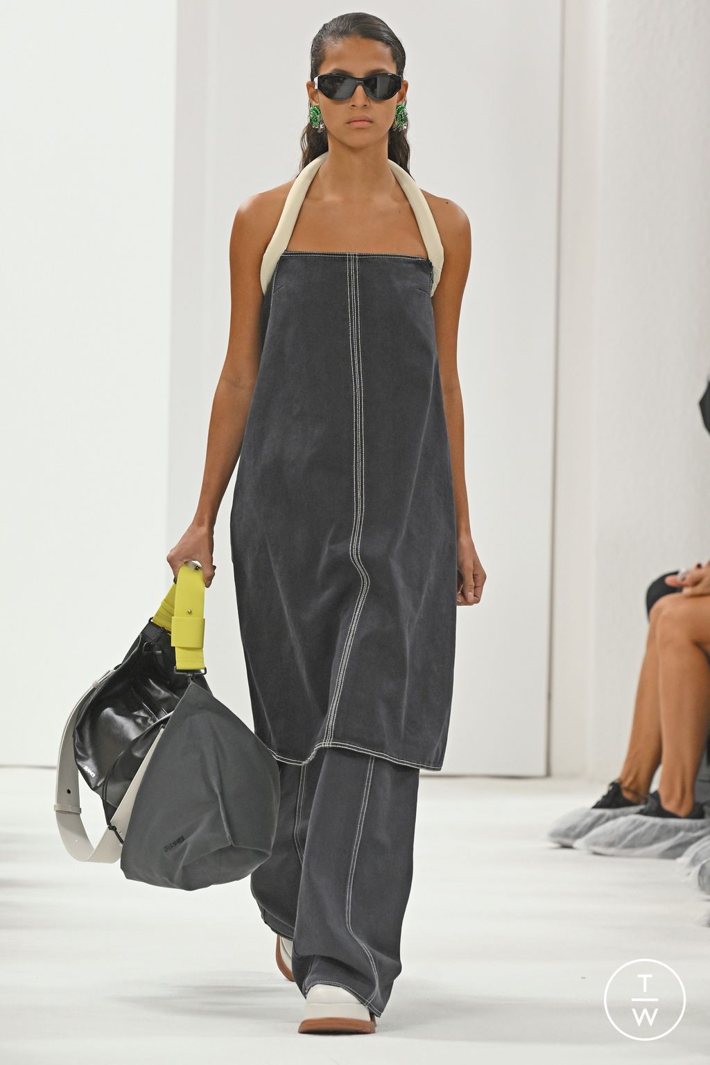 Fashion Week Milan Spring/Summer 2023 look 26 from the Sunnei collection 女装