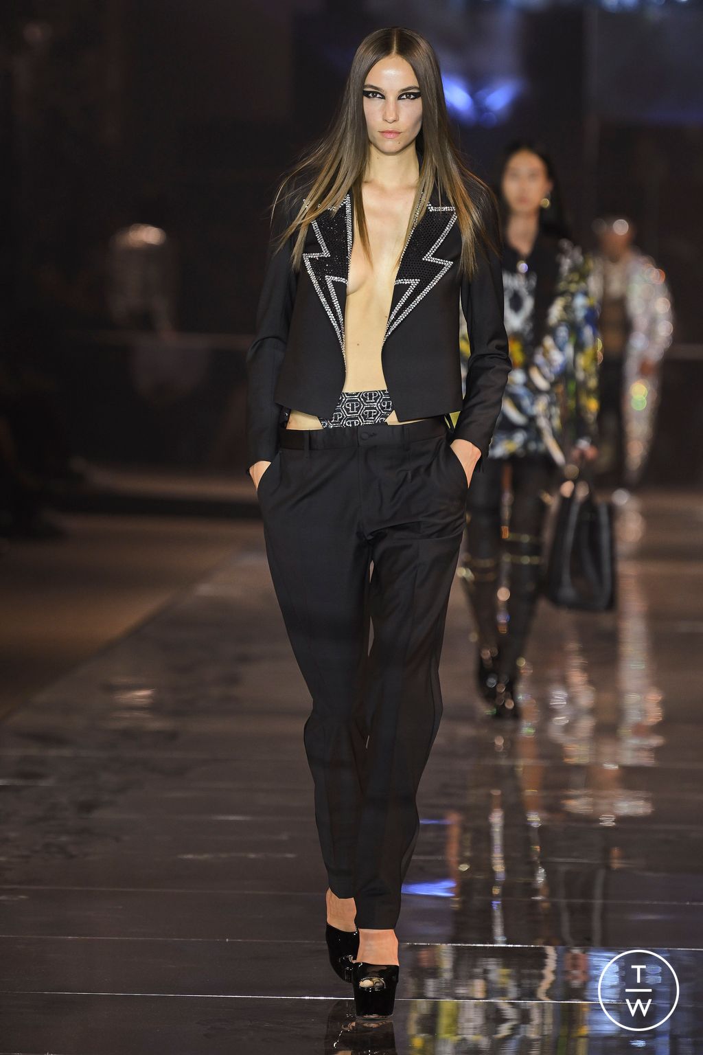 Fashion Week Milan Spring/Summer 2023 look 6 from the Philipp Plein collection 女装