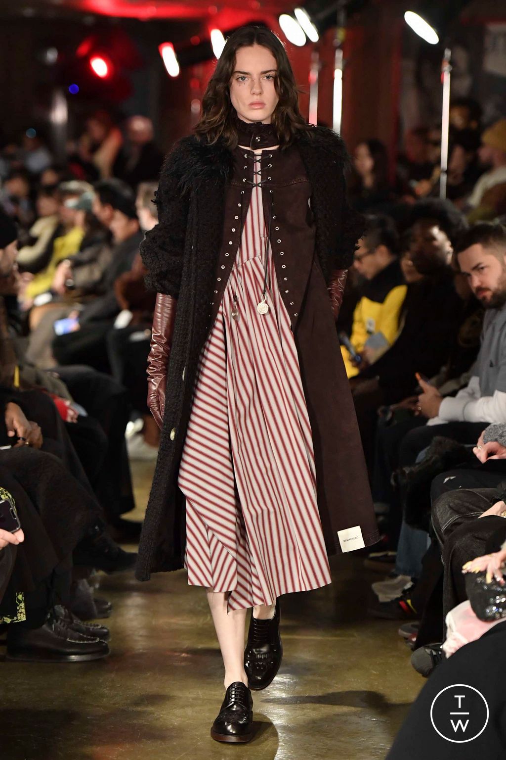Fashion Week Paris Fall/Winter 2023 look 20 de la collection Namacheko menswear