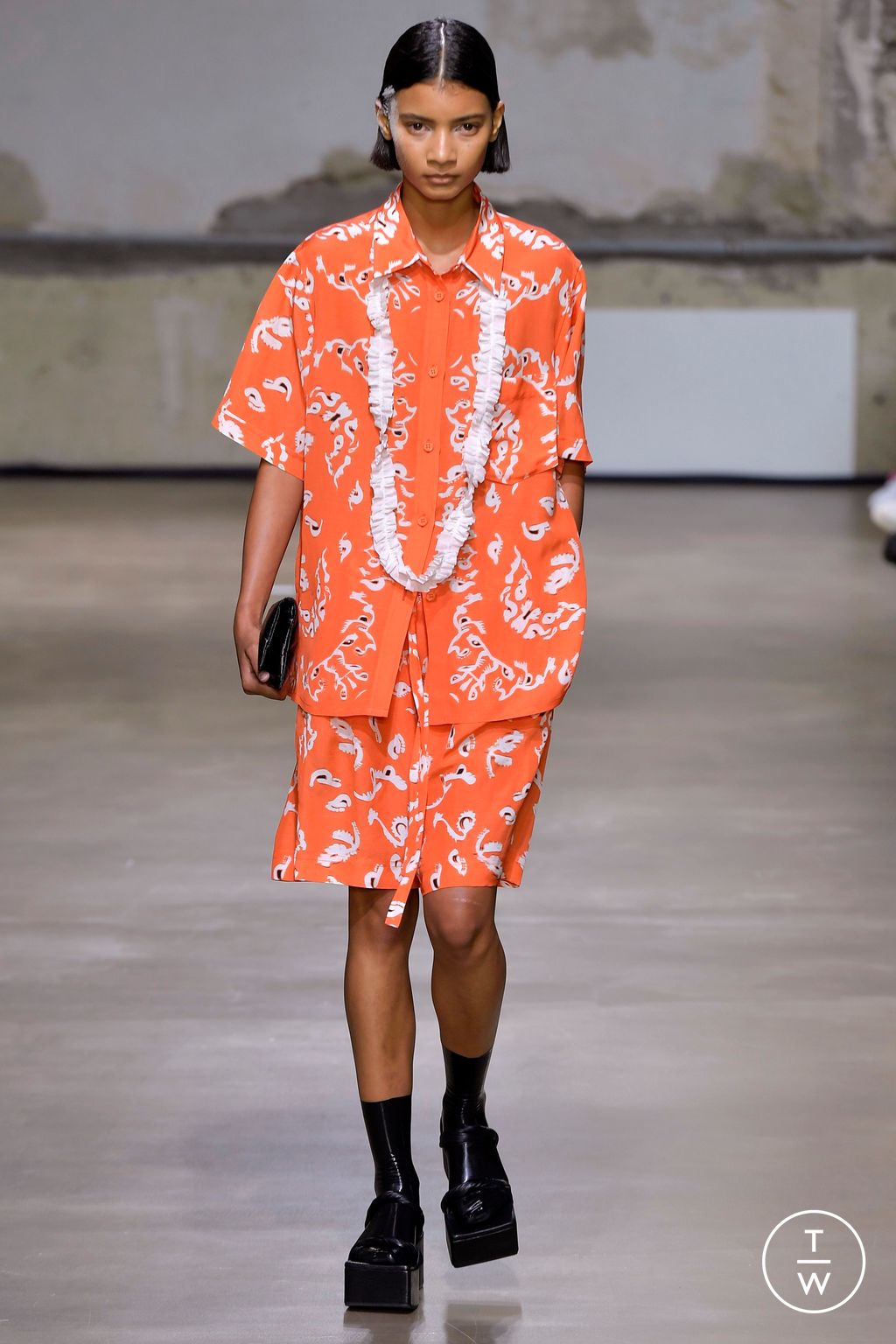 Fashion Week Paris Spring/Summer 2023 look 7 from the Christian Wijnants collection 女装