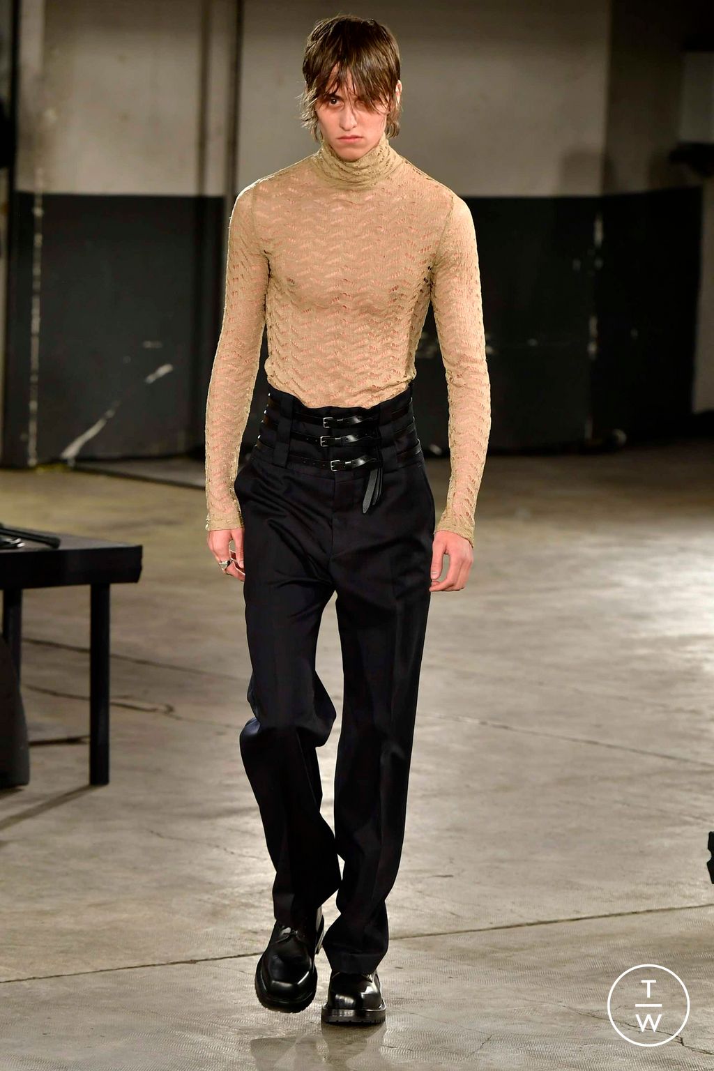 Fashion Week Paris Fall/Winter 2023 look 4 from the Dries Van Noten collection menswear