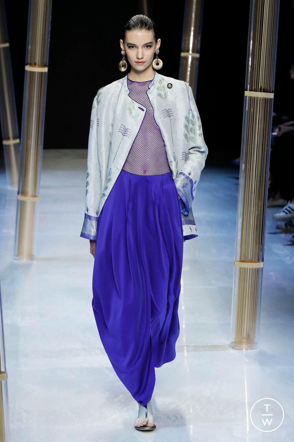 Fashion Week Milan Spring/Summer 2023 look 26 de la collection Giorgio Armani womenswear