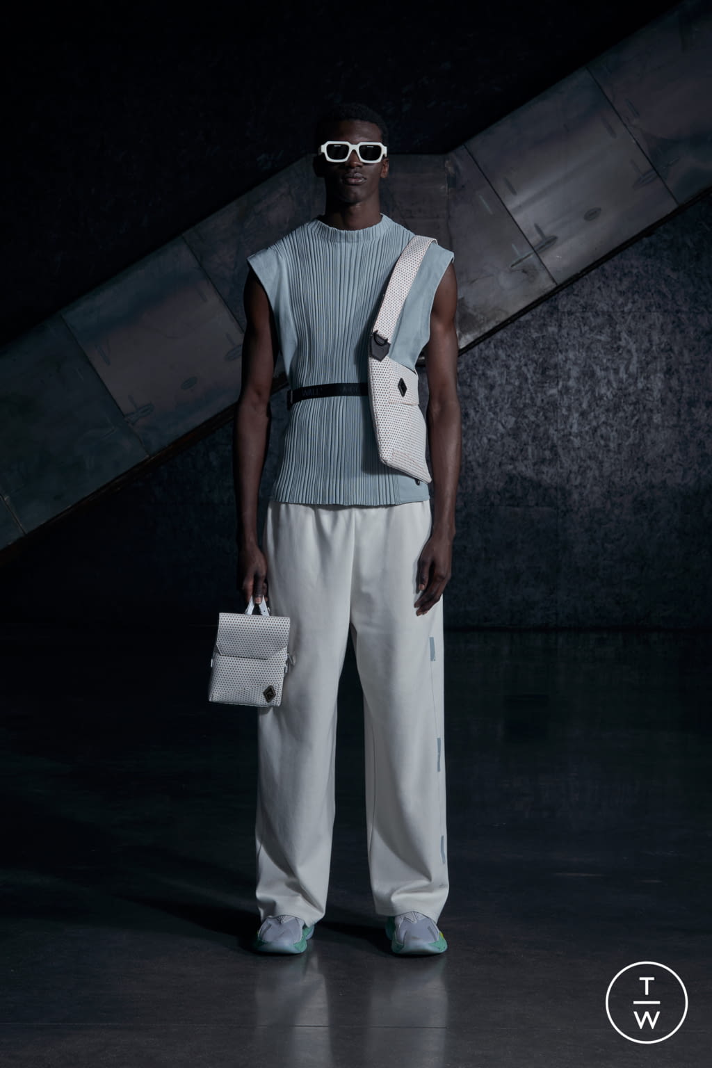 Fashion Week Milan Spring/Summer 2022 look 2 from the A Cold Wall collection 男装