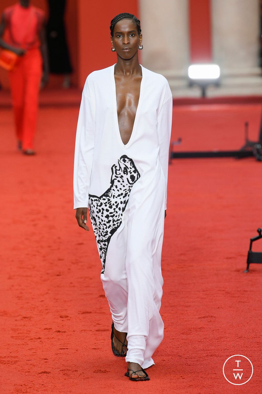 Fashion Week Milan Spring/Summer 2023 look 28 from the Ferragamo collection womenswear