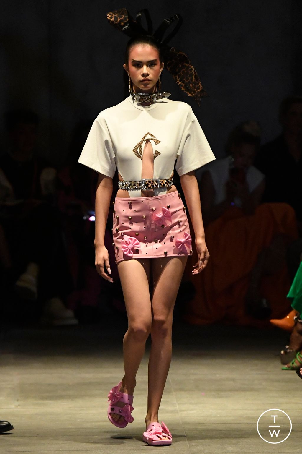 Fashion Week New York Spring/Summer 2023 look 16 de la collection Christian Cowan womenswear