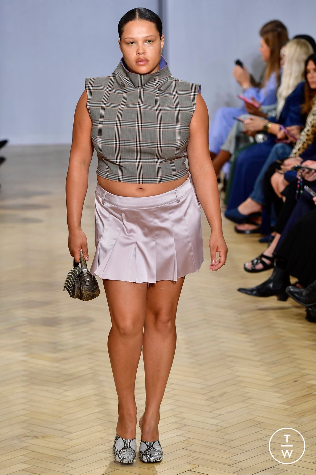 Fashion Week London Spring/Summer 2023 look 31 from the 16Arlington collection 女装