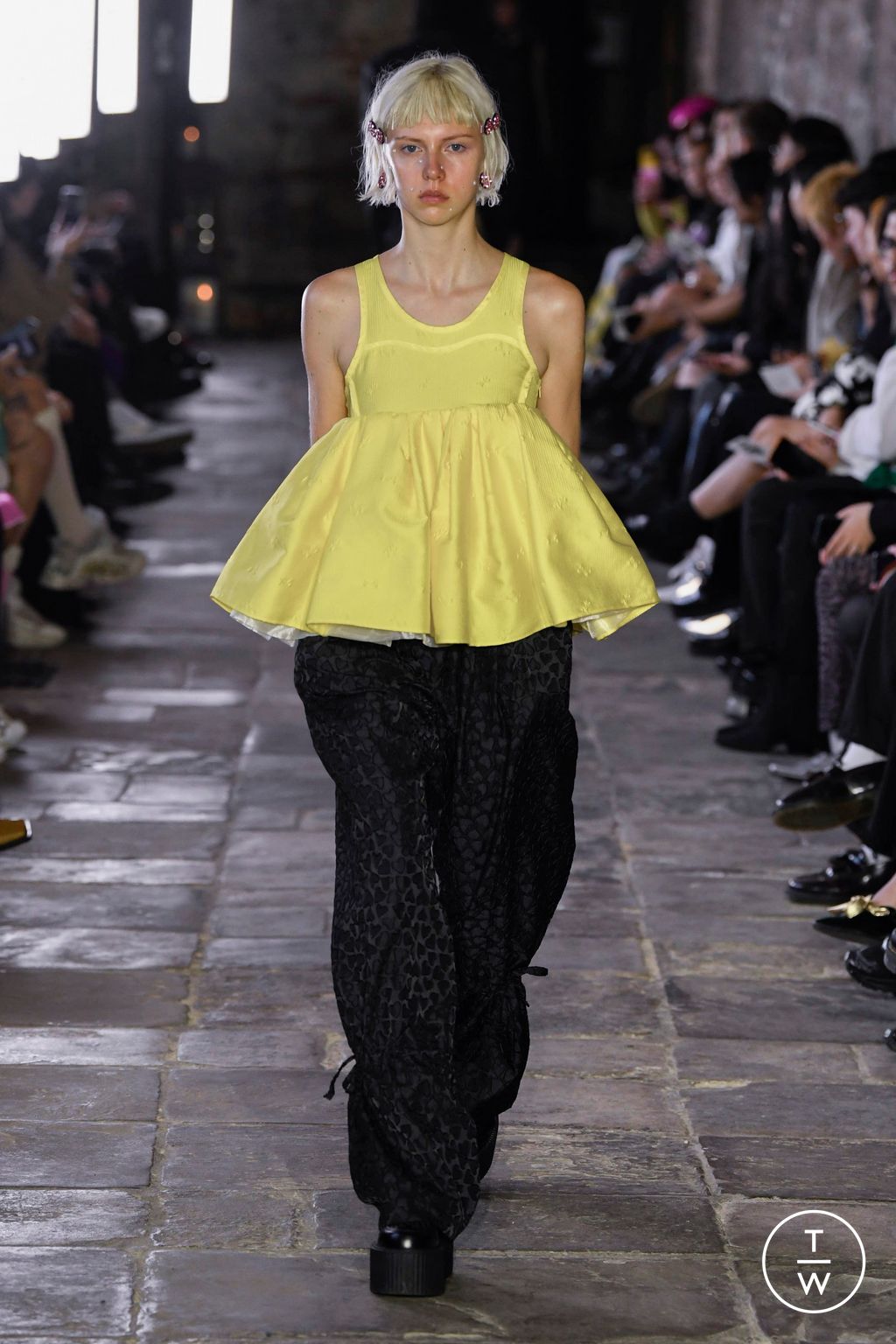 Fashion Week London Spring/Summer 2023 look 33 de la collection BMUET(TE) womenswear