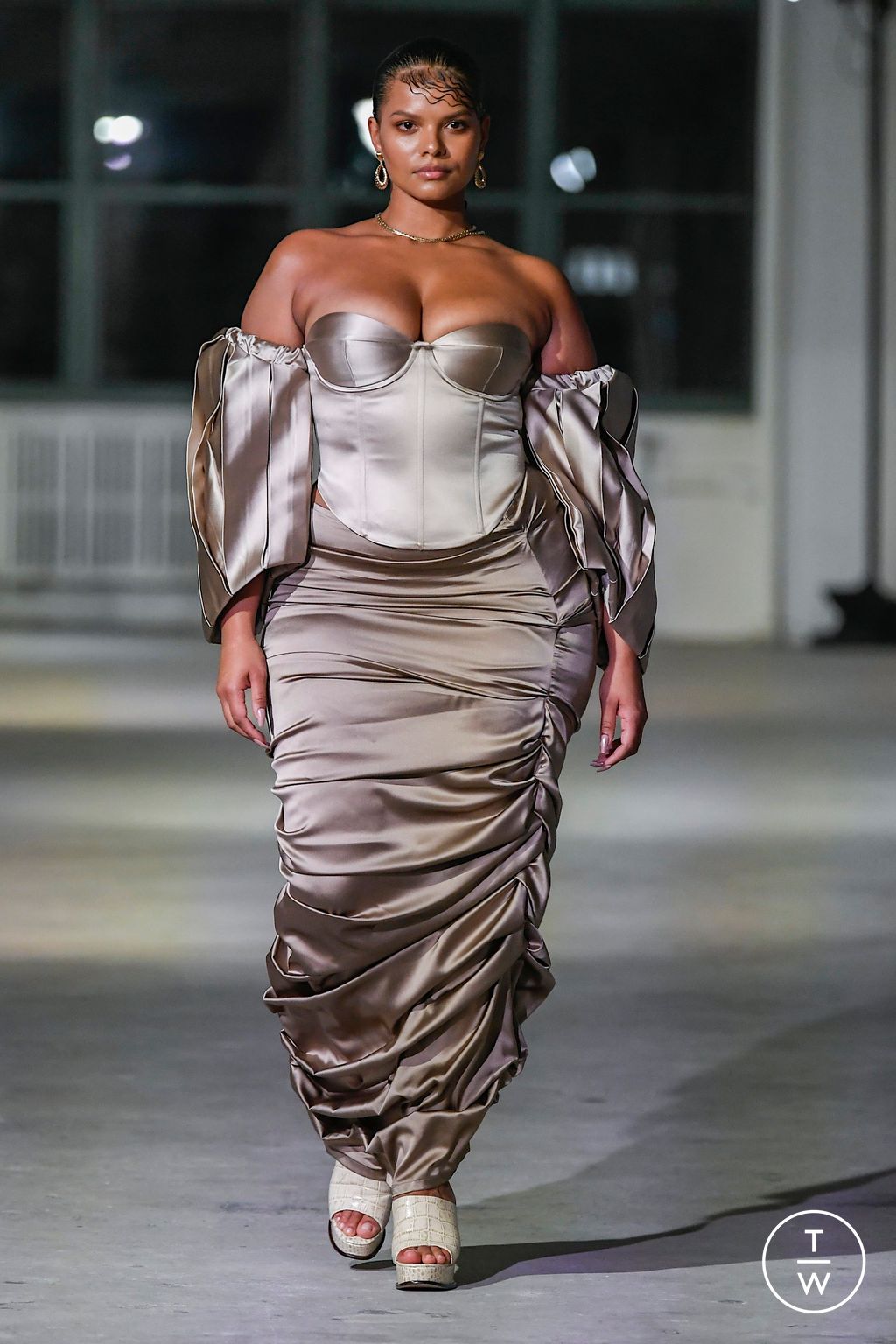 Fashion Week New York Spring/Summer 2023 look 2 from the Fe Noel collection womenswear
