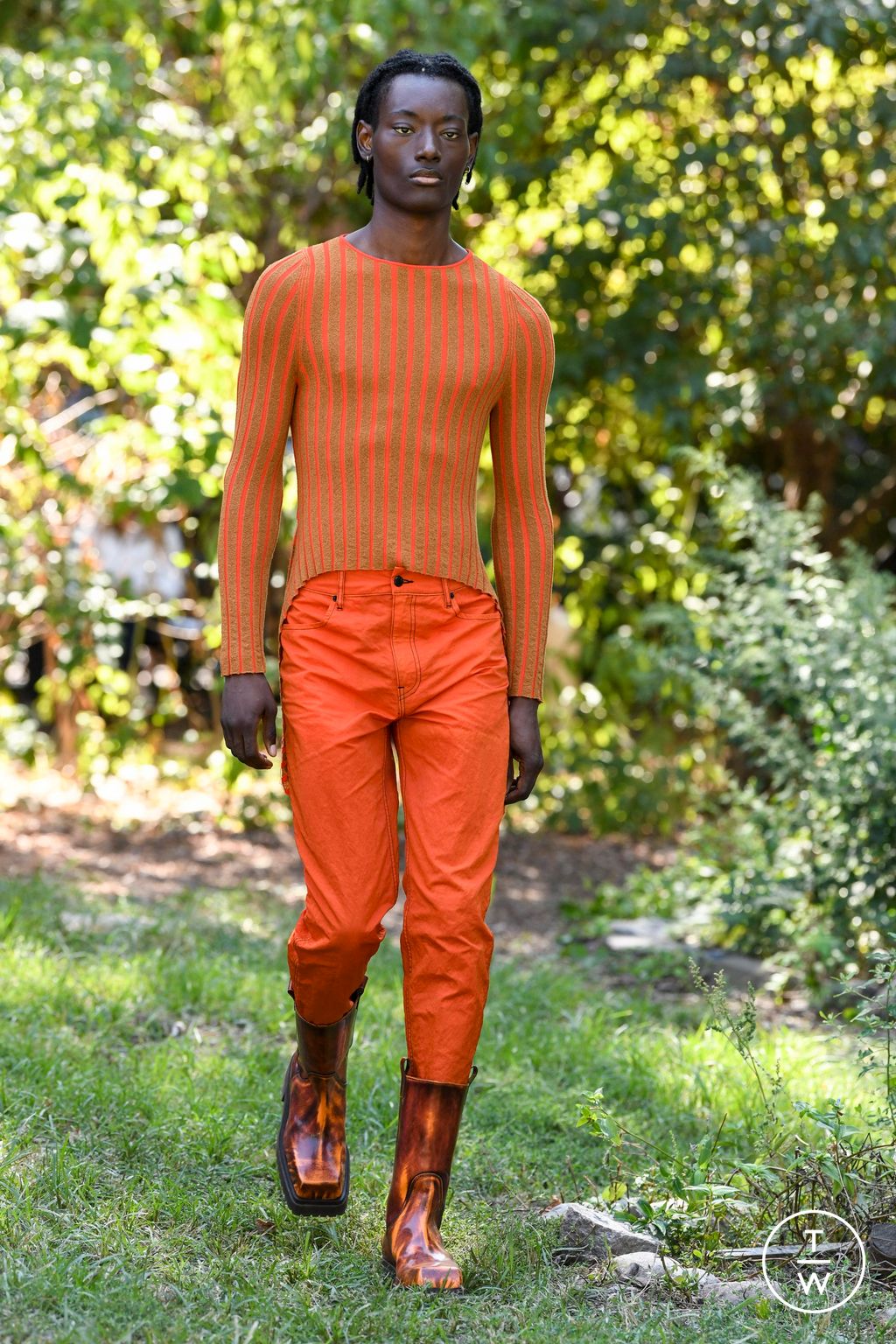 Fashion Week New York Spring/Summer 2023 look 15 from the Eckhaus Latta collection womenswear