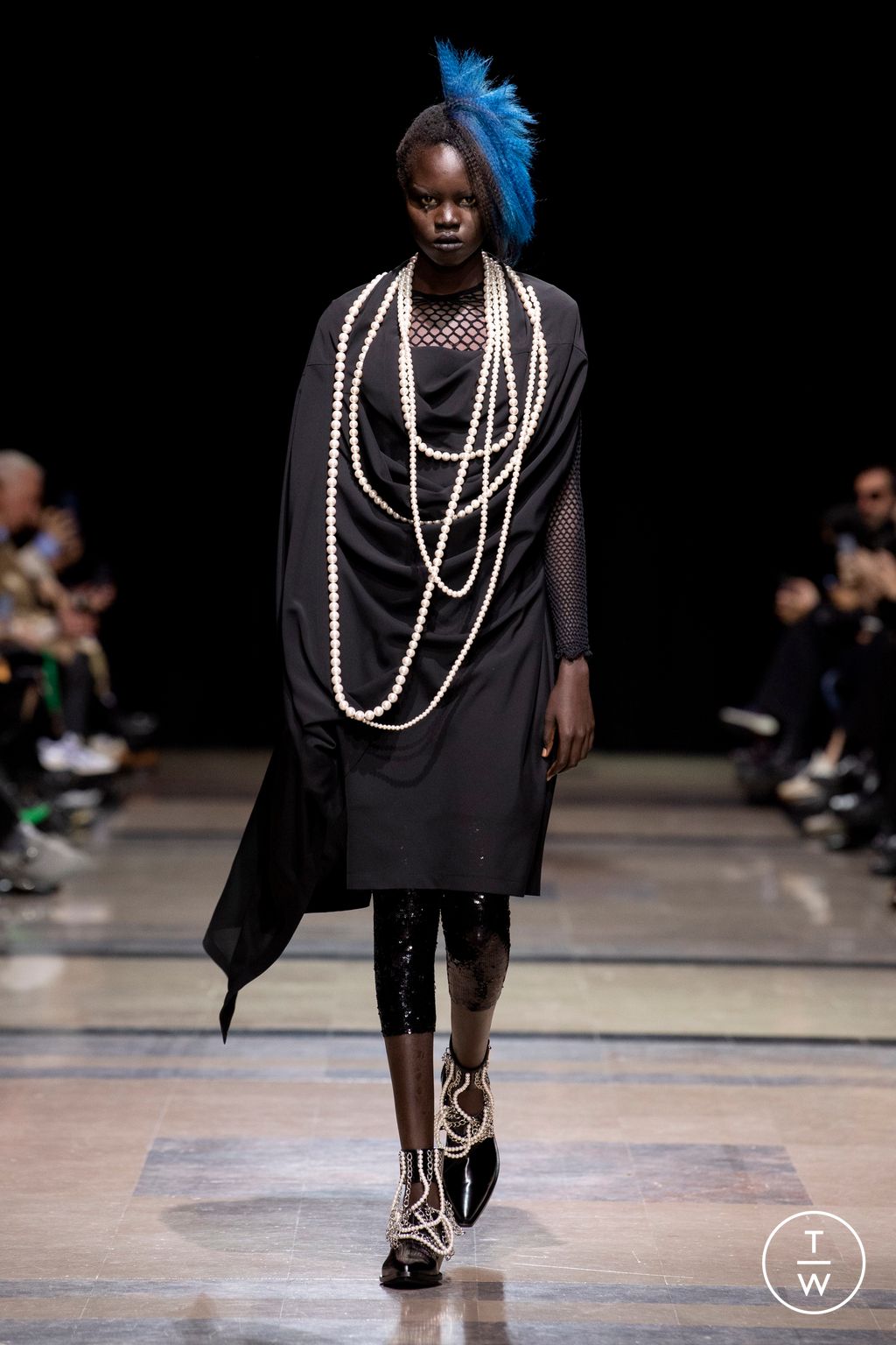 Fashion Week Paris Spring/Summer 2023 look 28 from the Junya Watanabe collection 女装