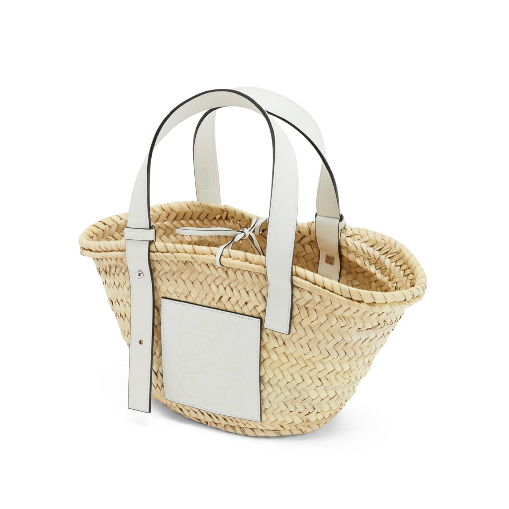 Fashion Week Paris Spring/Summer 2020 look 31 from the Loewe collection womenswear accessories