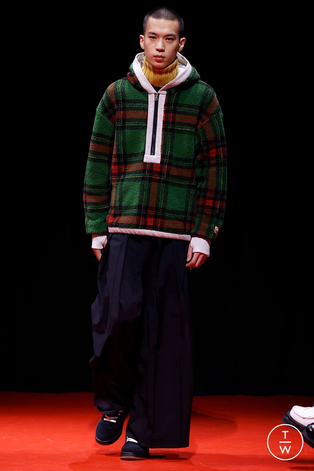 Fashion Week Paris Fall/Winter 2023 look 44 from the Kenzo collection 男装