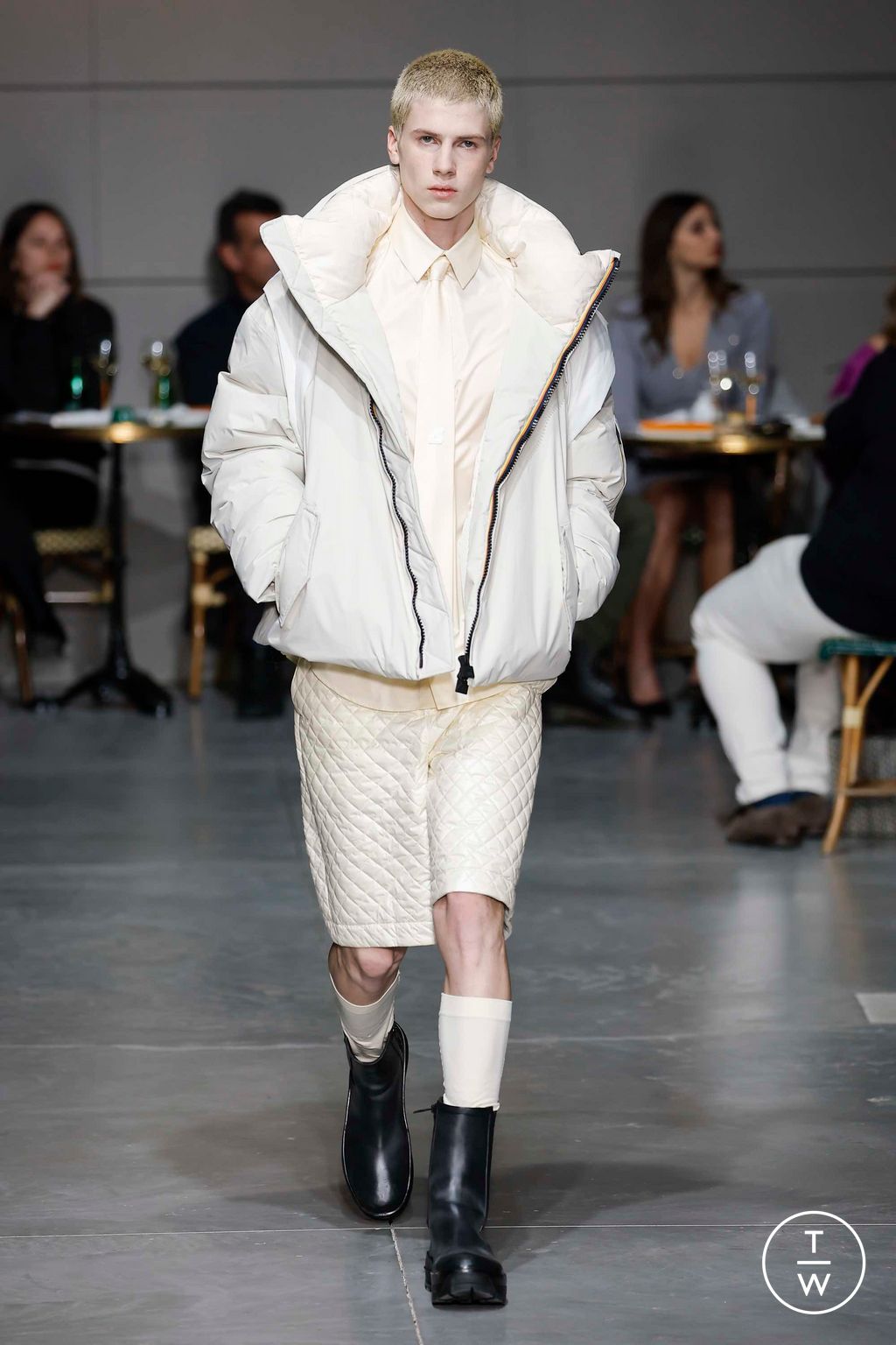 Fashion Week Milan Fall/Winter 2023 look 12 from the K-WAY R&D collection 男装