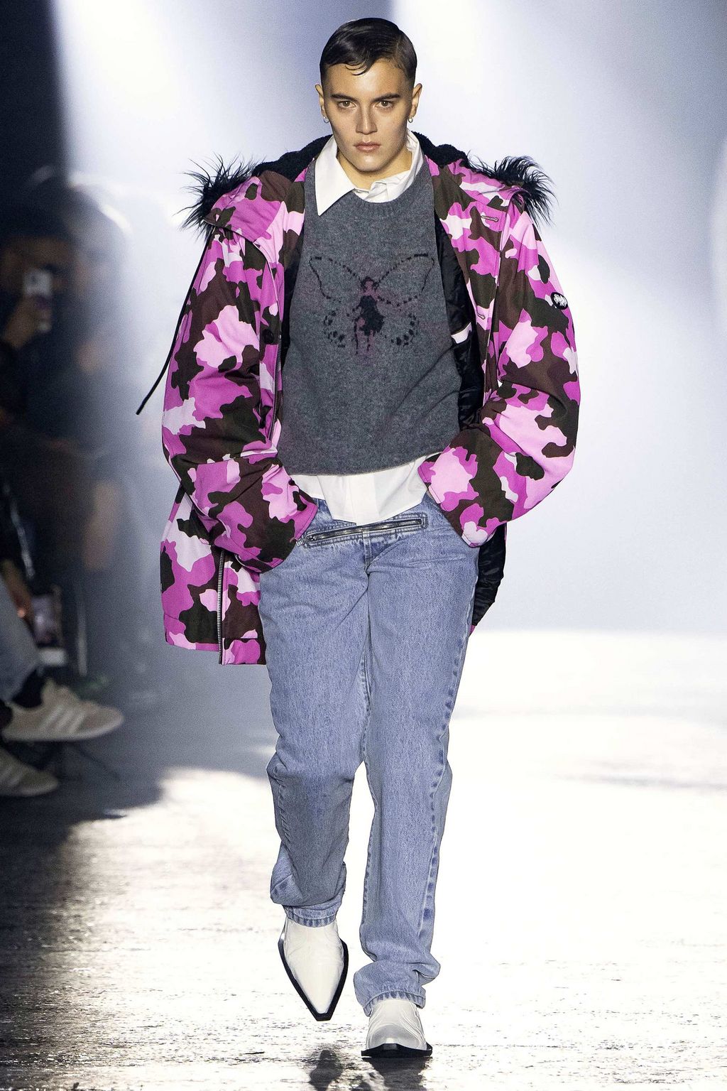 Fashion Week Milan Fall/Winter 2023 look 22 de la collection Jordanluca menswear