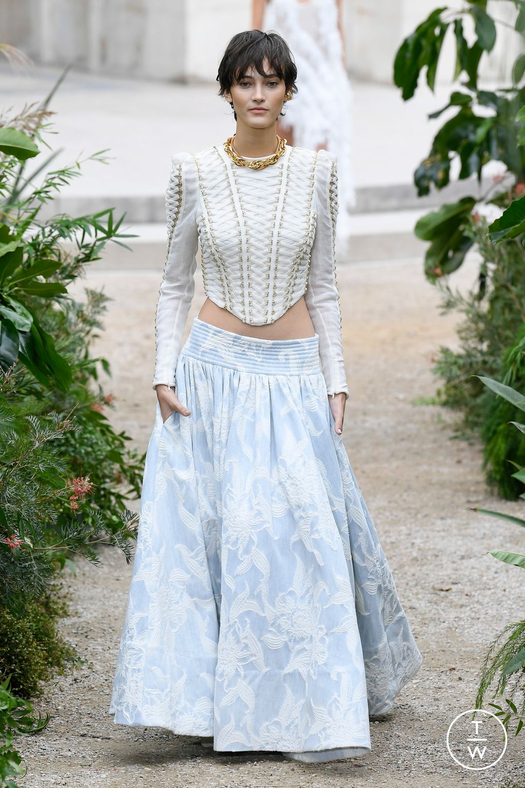 Fashion Week Paris Spring/Summer 2023 look 31 from the Zimmermann collection womenswear