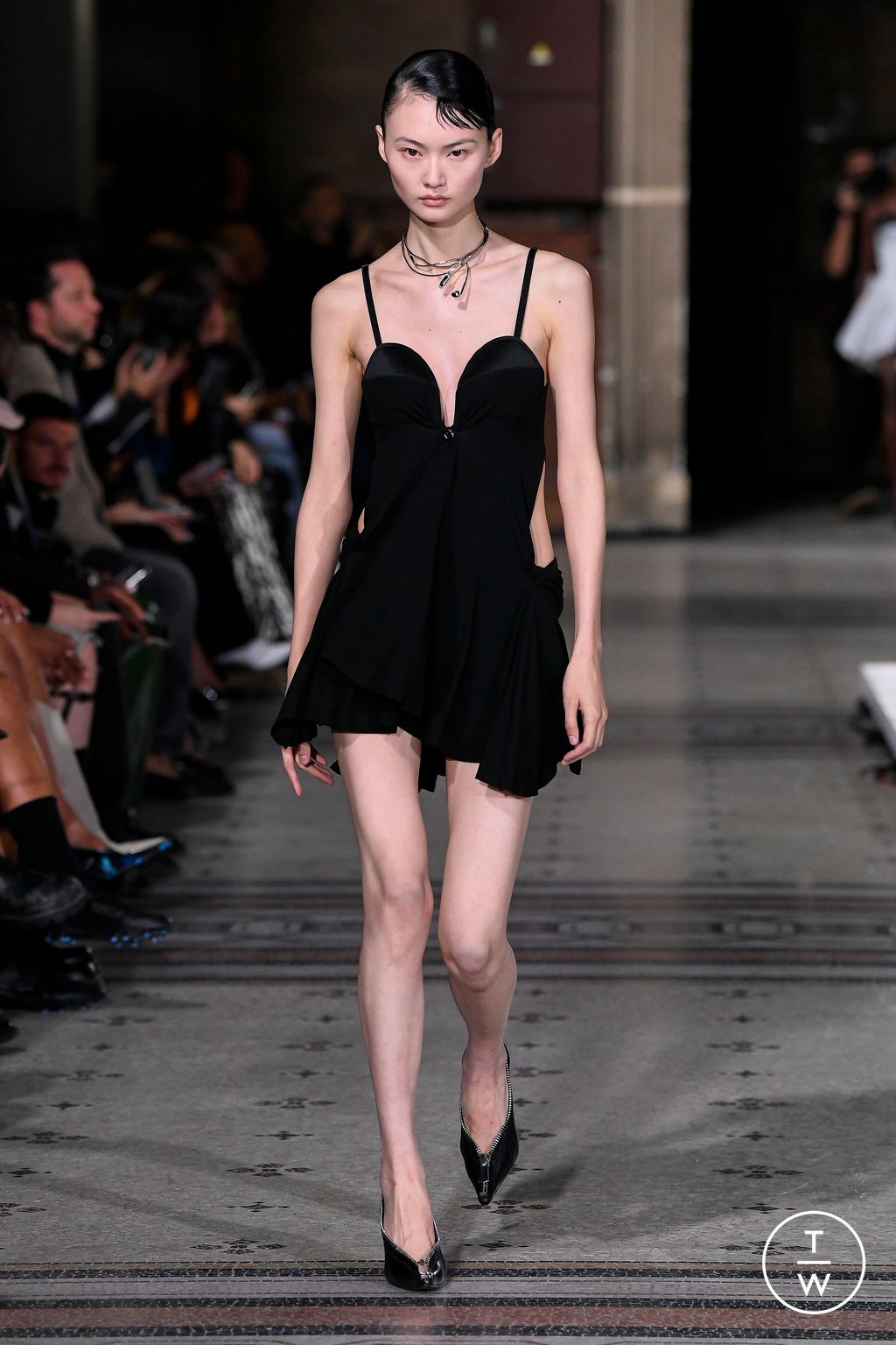 Fashion Week Paris Spring/Summer 2023 look 22 de la collection Coperni womenswear