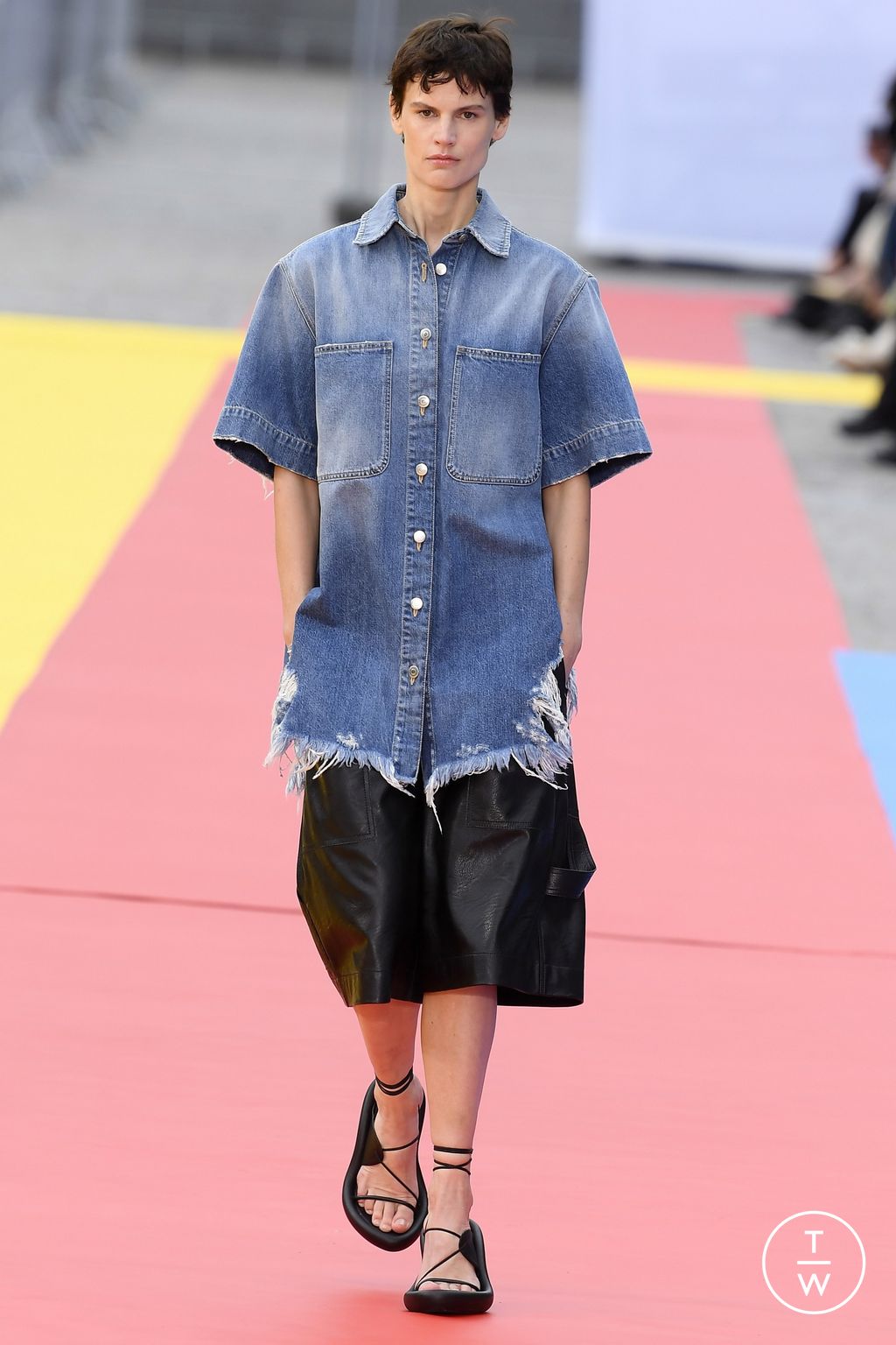 Fashion Week Paris Spring/Summer 2023 look 19 from the Stella McCartney collection womenswear