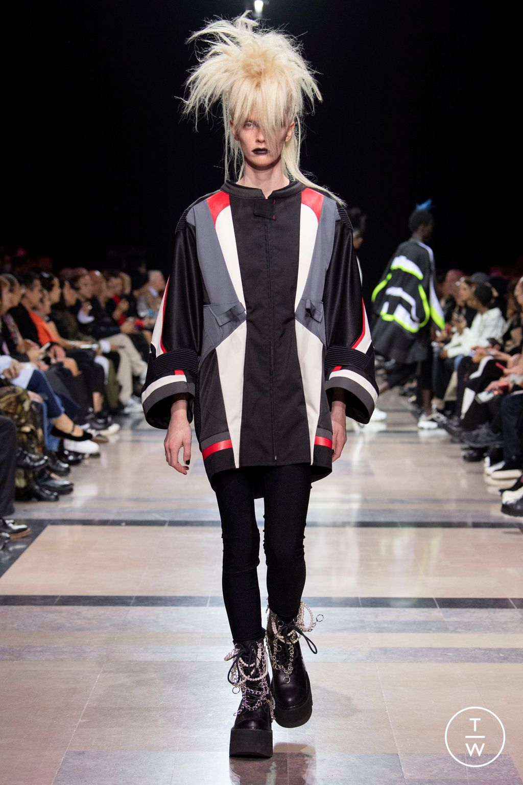 Fashion Week Paris Spring/Summer 2023 look 45 from the Junya Watanabe collection womenswear