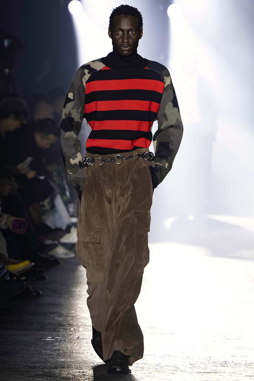 Fashion Week Milan Fall/Winter 2023 look 19 de la collection Jordanluca menswear
