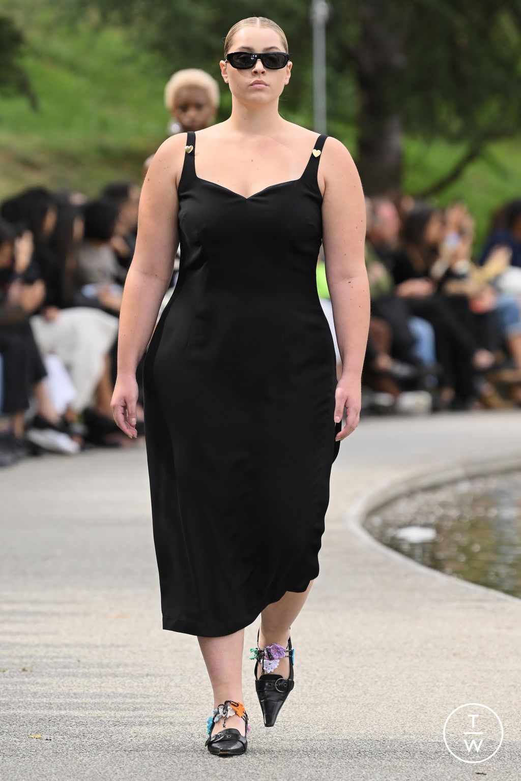 Fashion Week Milan Spring/Summer 2023 look 2 from the Marco Rambaldi collection 女装