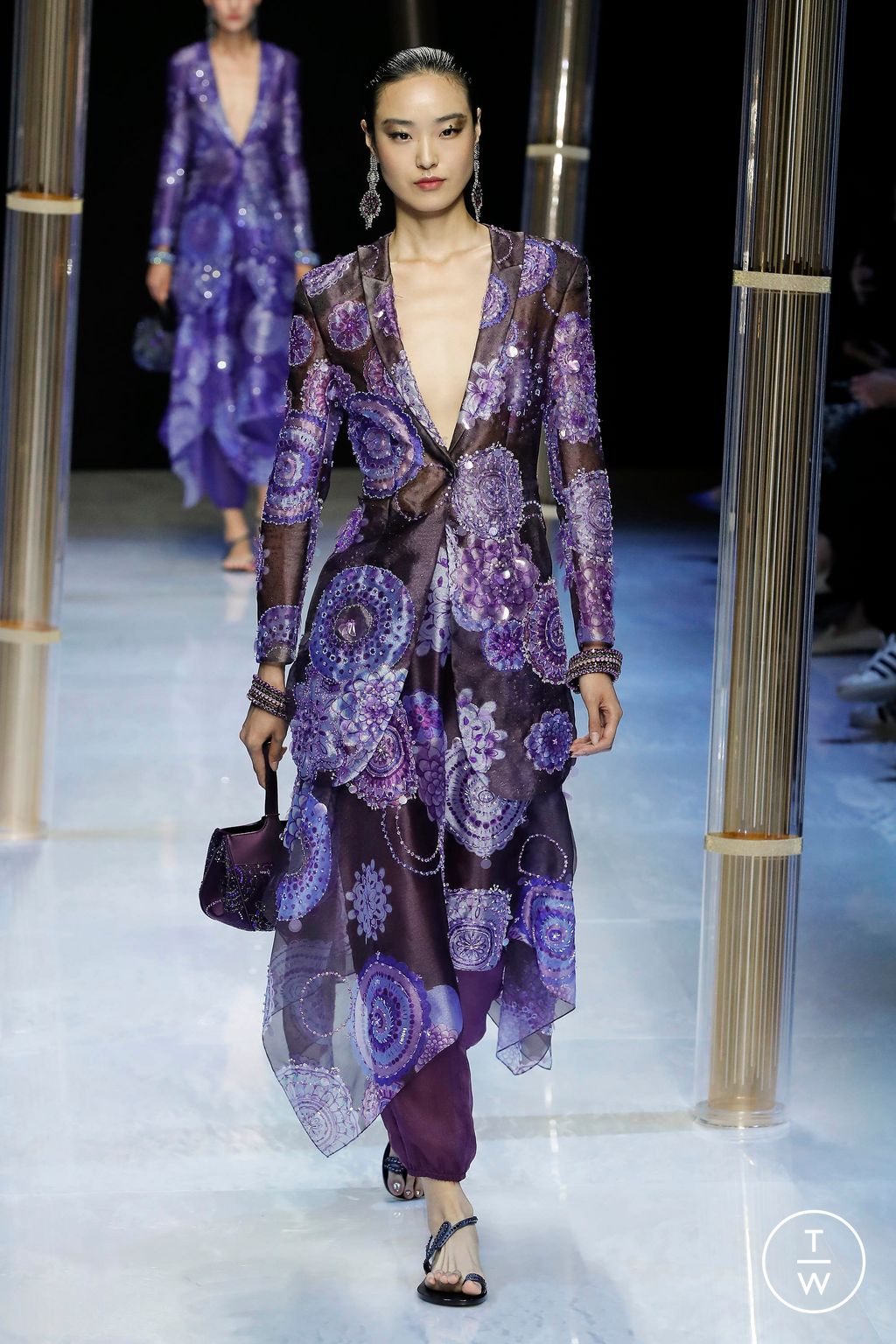 Fashion Week Milan Spring/Summer 2023 look 35 from the Giorgio Armani collection womenswear