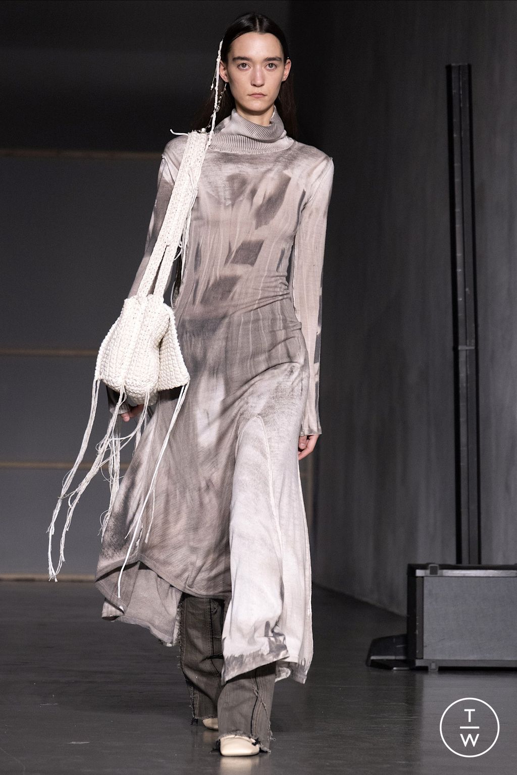 Fashion Week Milan Fall/Winter 2023 look 9 de la collection Federico Cina menswear