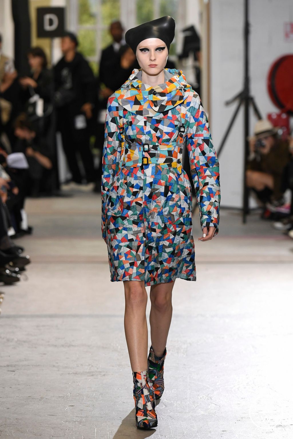 Fashion Week Paris Spring/Summer 2023 look 10 from the Anrealage collection womenswear