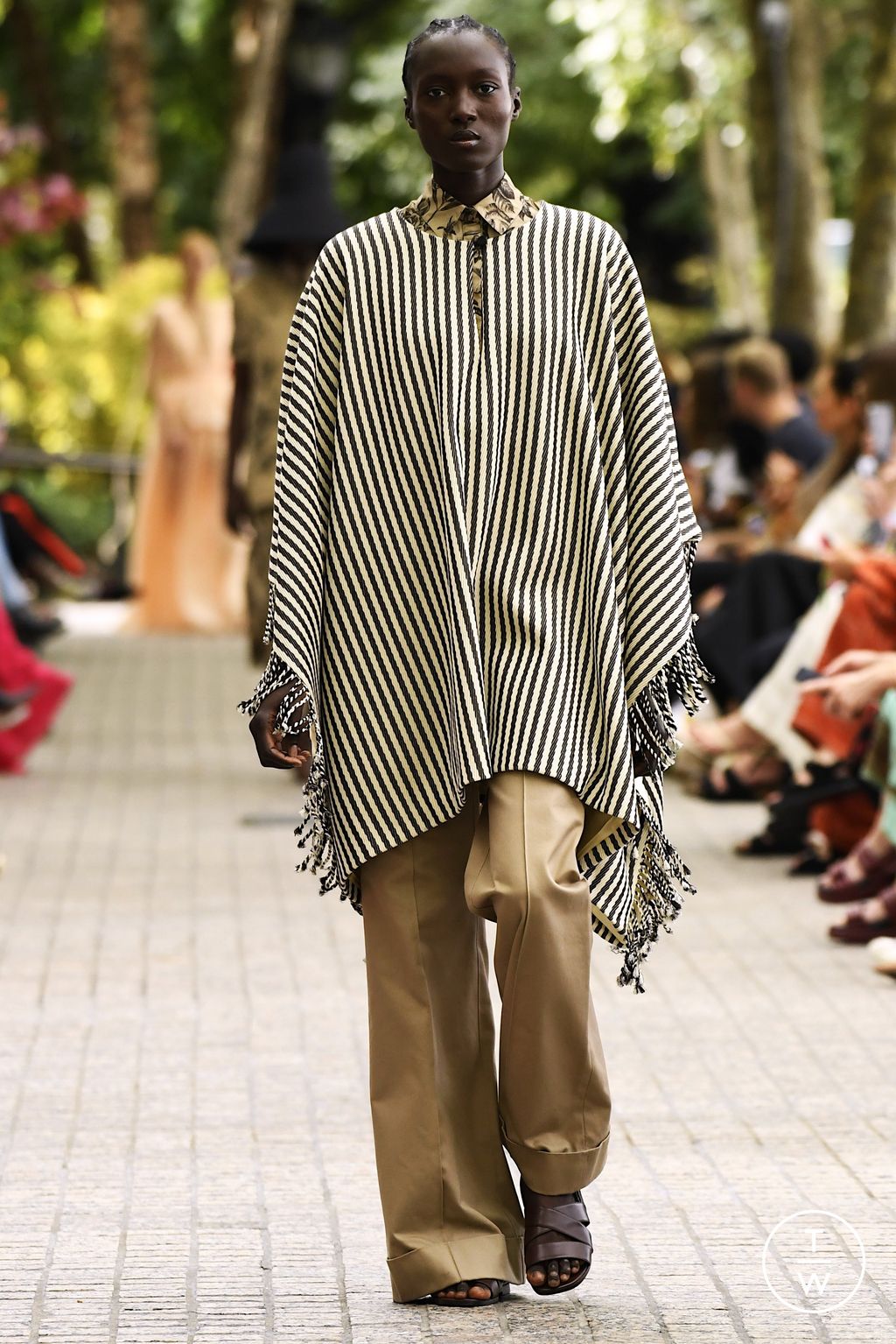 Fashion Week New York Spring/Summer 2023 look 4 de la collection Adam Lippes womenswear