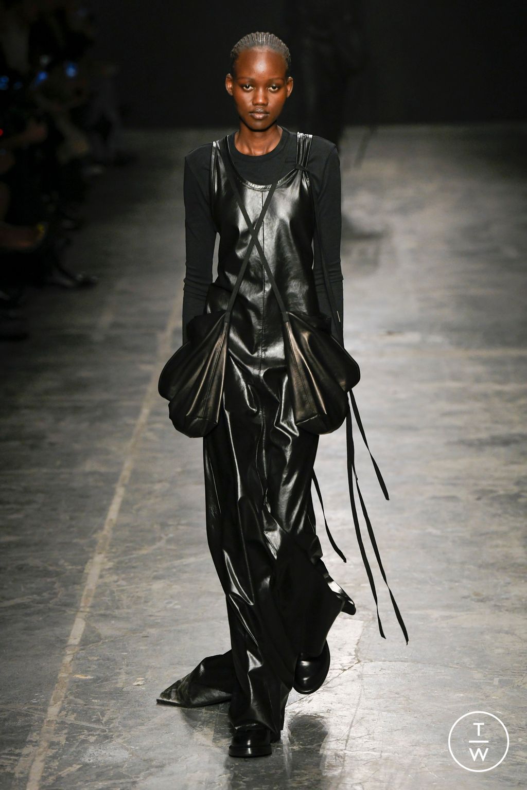 Fashion Week Paris Spring/Summer 2023 look 8 from the Ann Demeulemeester collection womenswear