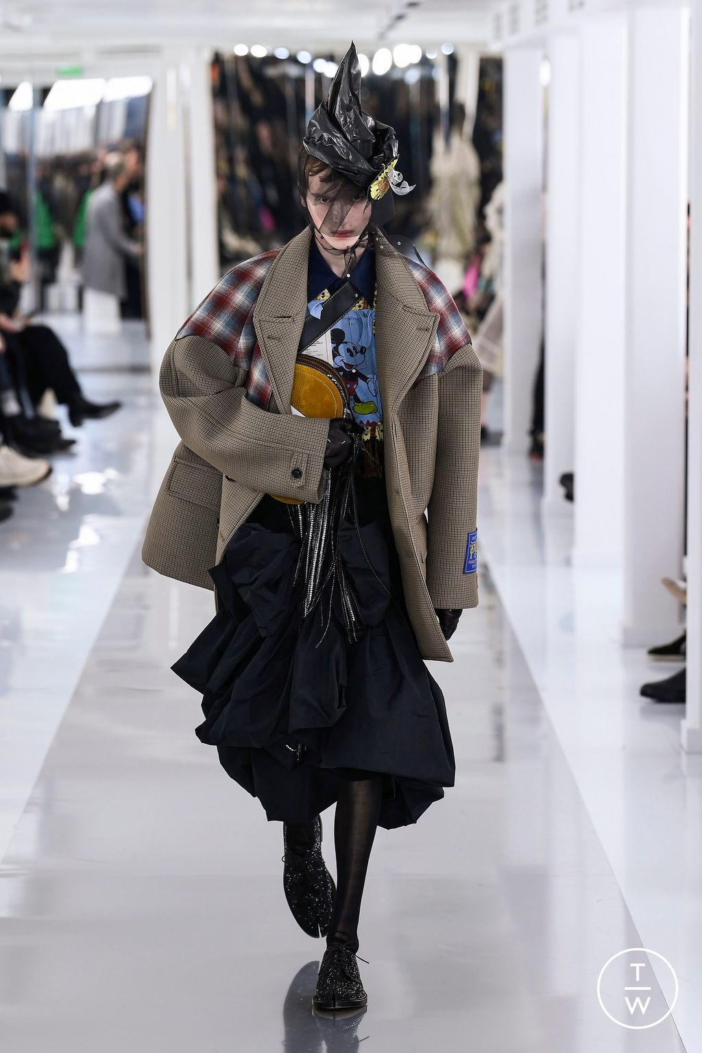 Fashion Week Paris Fall/Winter 2023 look 20 from the Maison Margiela collection menswear