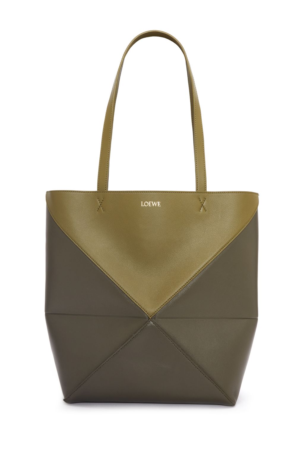 Fashion Week Paris Fall/Winter 2023 look 9 from the Loewe collection 女装配饰