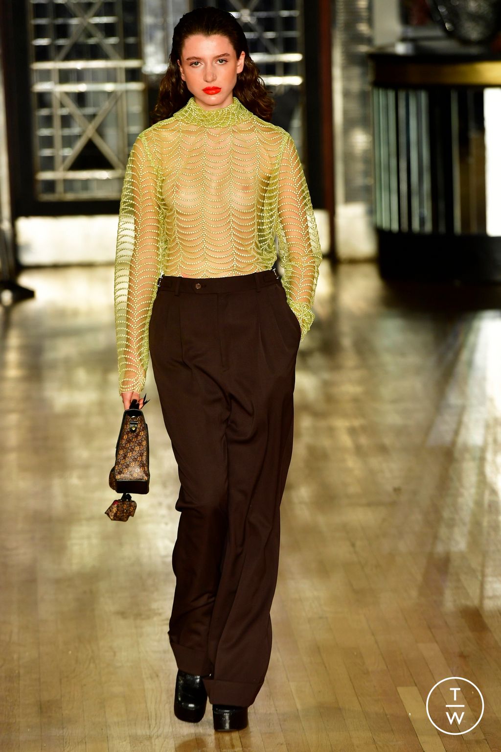 Fashion Week London Spring/Summer 2023 look 31 de la collection Helen Anthony womenswear