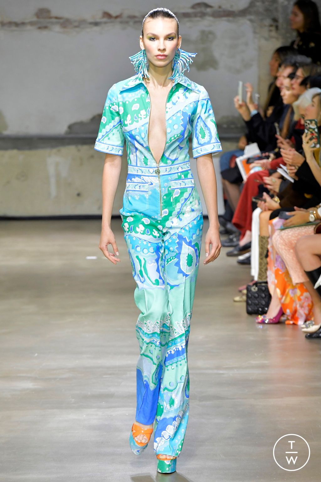 Fashion Week Paris Spring/Summer 2023 look 7 from the Leonard Paris collection womenswear