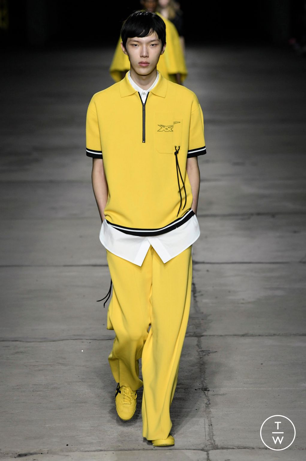 Fashion Week Milan Spring/Summer 2023 look 30 from the Onitsuka Tiger collection 女装