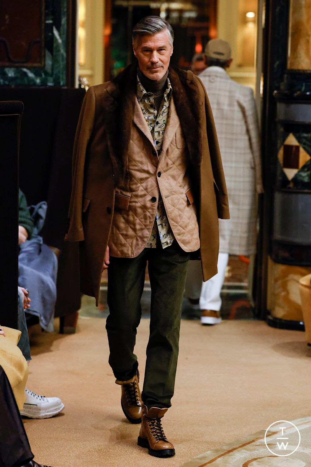 Fashion Week Milan Fall/Winter 2023 look 5 from the Billionaire collection menswear