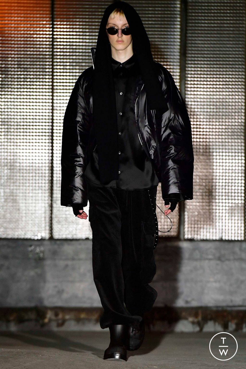 Fashion Week Paris Fall/Winter 2023 look 32 from the Études collection menswear