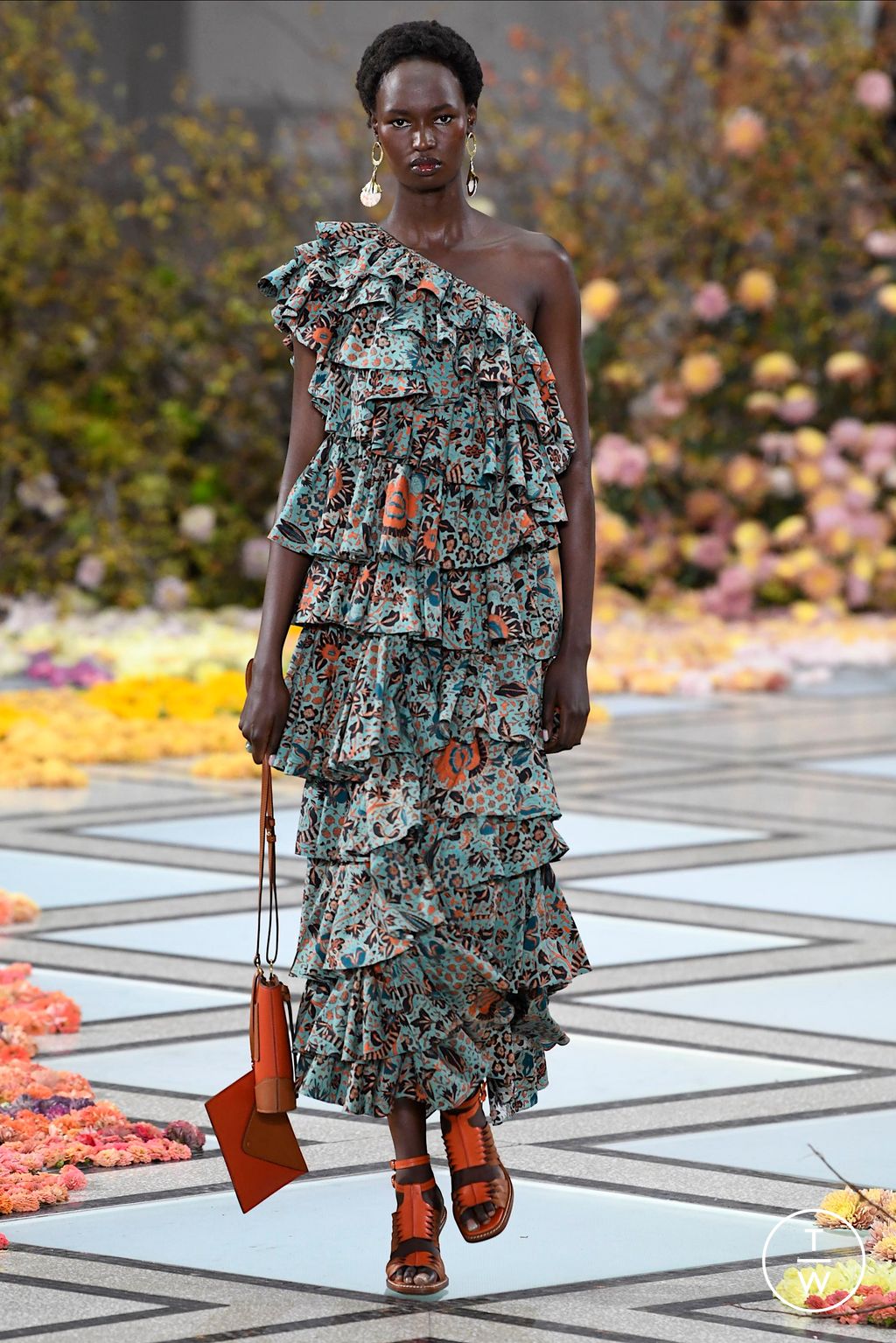 Fashion Week New York Spring/Summer 2023 look 37 from the Ulla Johnson collection womenswear