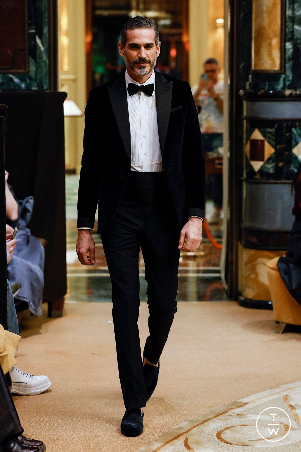 Fashion Week Milan Fall/Winter 2023 look 18 from the Billionaire collection menswear