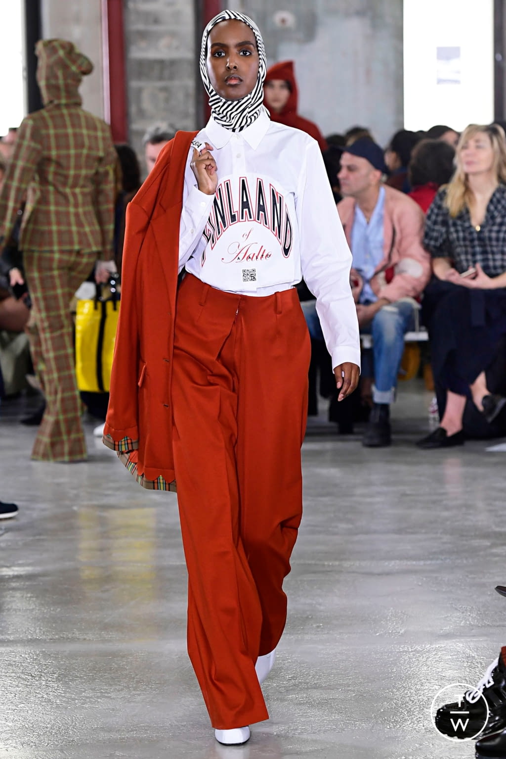 Fashion Week Paris Fall/Winter 2019 look 14 from the Aalto collection womenswear