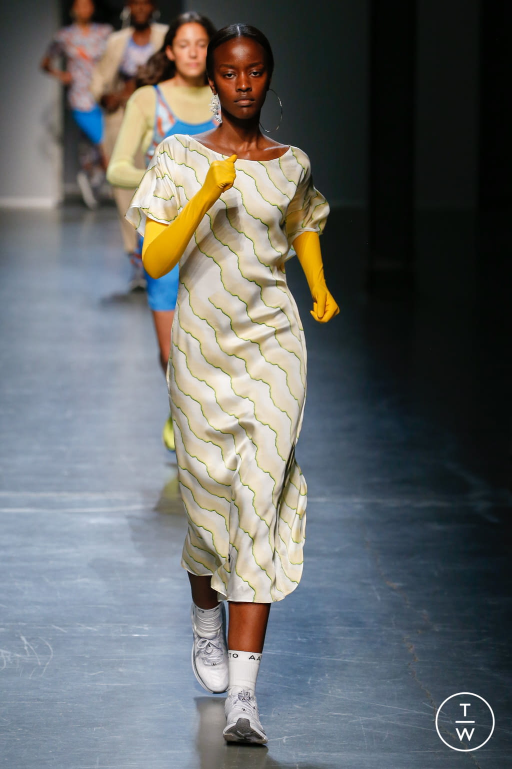 Fashion Week Paris Resort 2019 look 5 from the Aalto collection womenswear