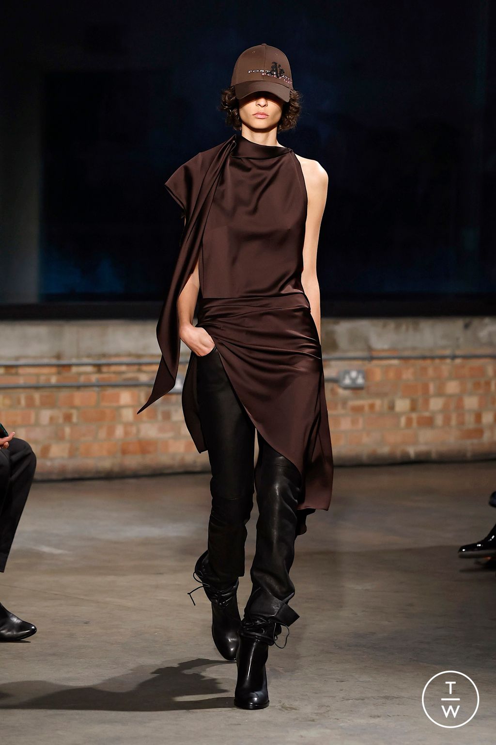 Fashion Week London Spring/Summer 2026 look 15 from the Aaron Esh collection womenswear