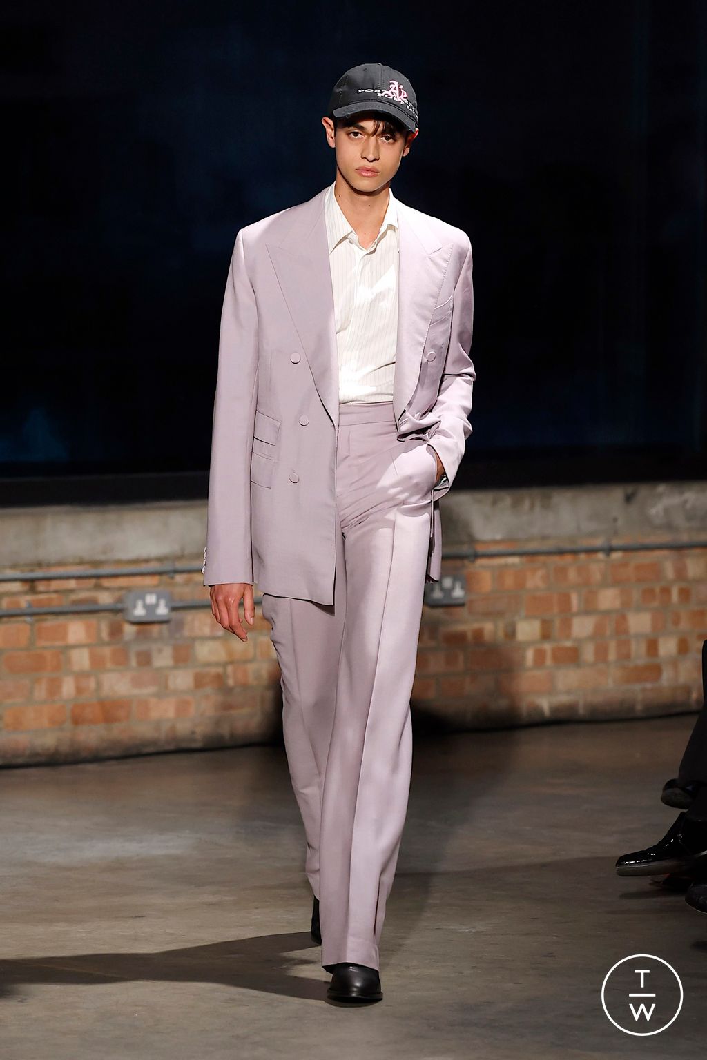 Fashion Week London Spring/Summer 2026 look 19 from the Aaron Esh collection womenswear